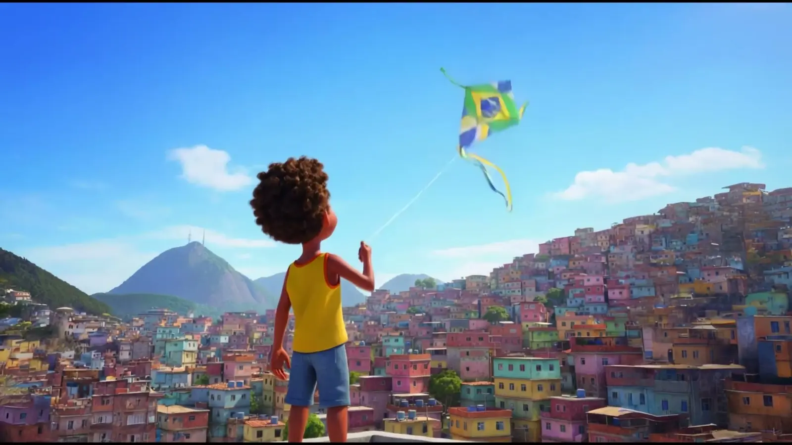 Menino solta pipa no alto do morro: a primeira das três histórias.